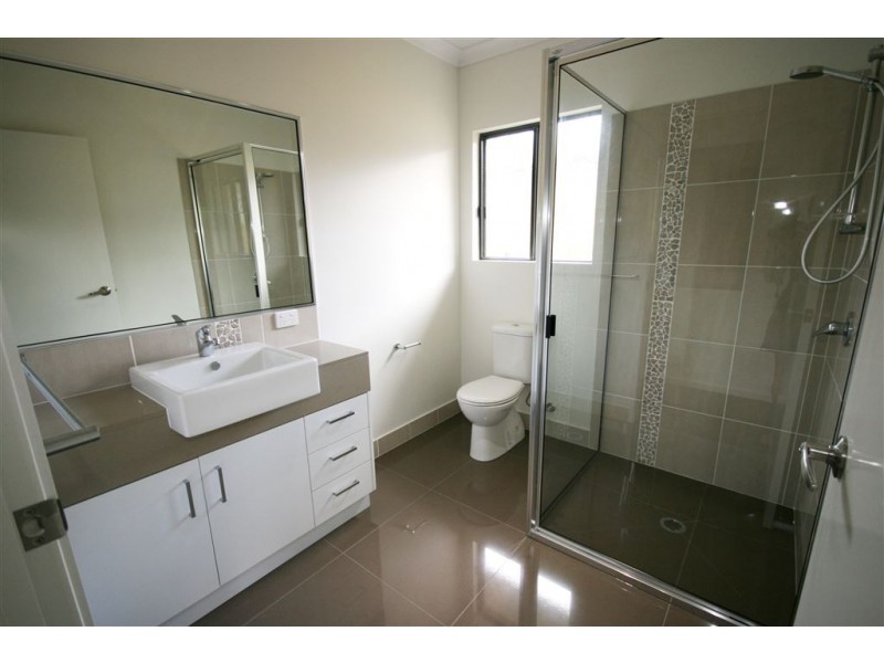 2 Twin Creek Court, Cannonvale QLD 4802