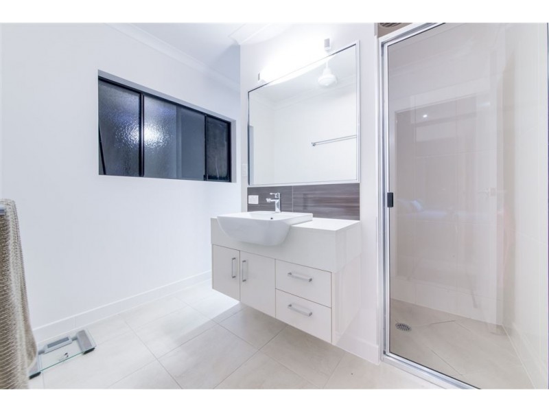 74 Rifle Range Road, Mount Marlow QLD 4800