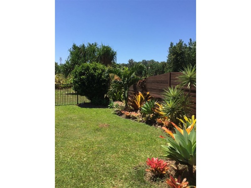 91 Abell Road, Cannonvale QLD 4802