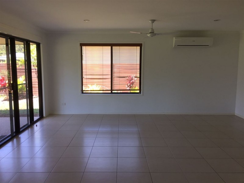 91 Abell Road, Cannonvale QLD 4802