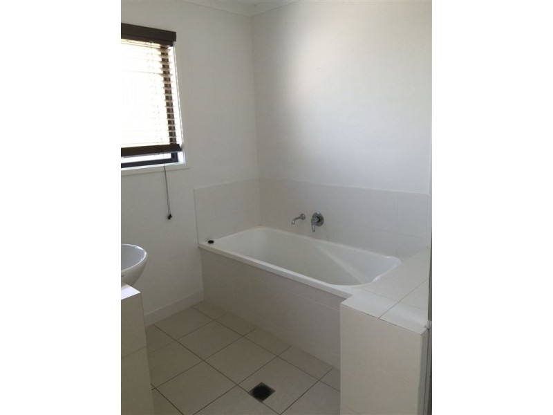 91 Abell Road, Cannonvale QLD 4802