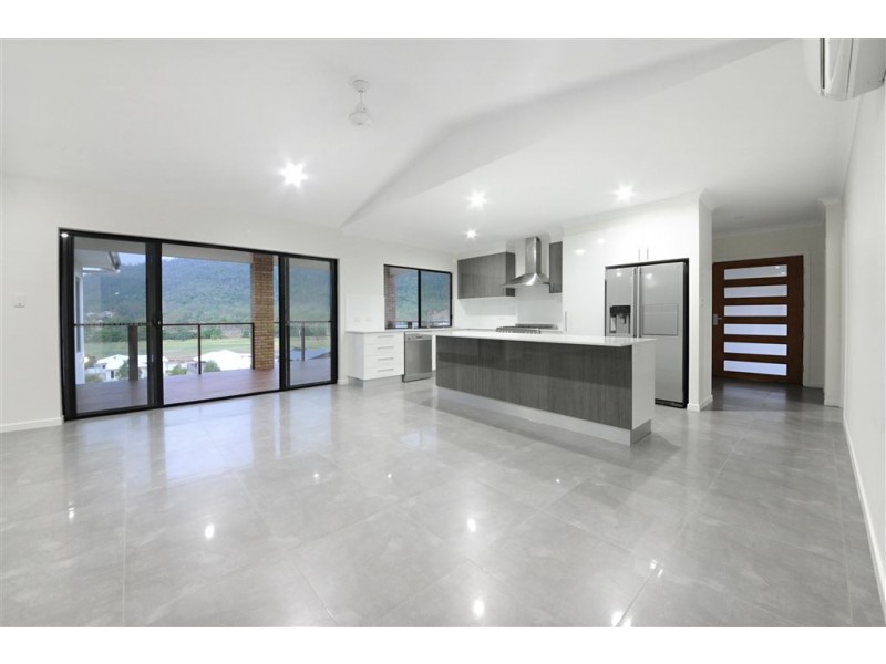 2 Scarlet Gum Crescent, Cannonvale QLD 4802