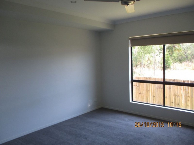 12 Pearl Street, Cannonvale QLD 4802