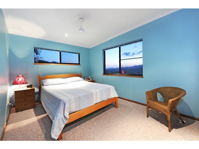 24 Illawong Street, Cannonvale QLD 4802