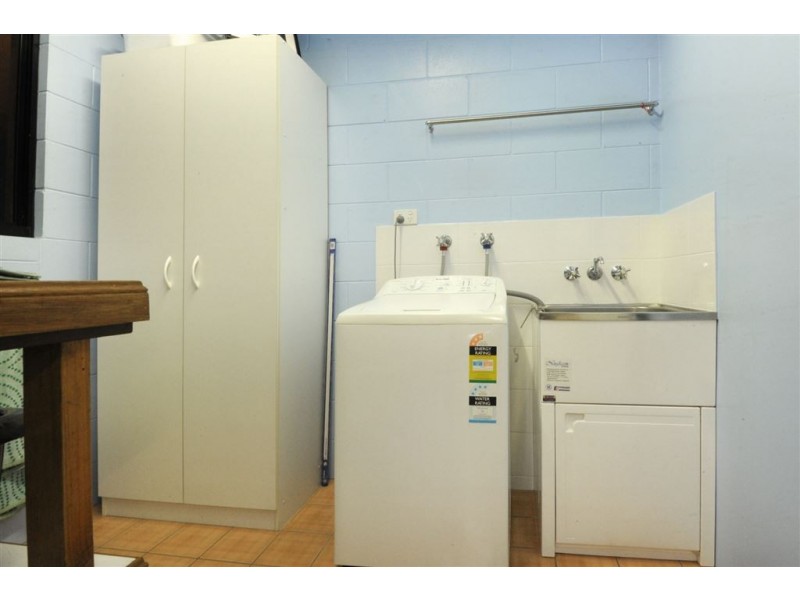 24 Illawong Street, Cannonvale QLD 4802