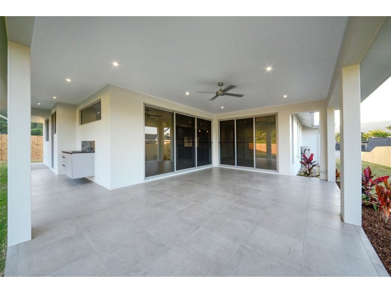 27 Stanley Drive, Cannon Valley QLD 4800