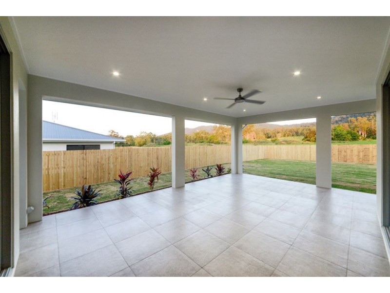 27 Stanley Drive, Cannon Valley QLD 4800