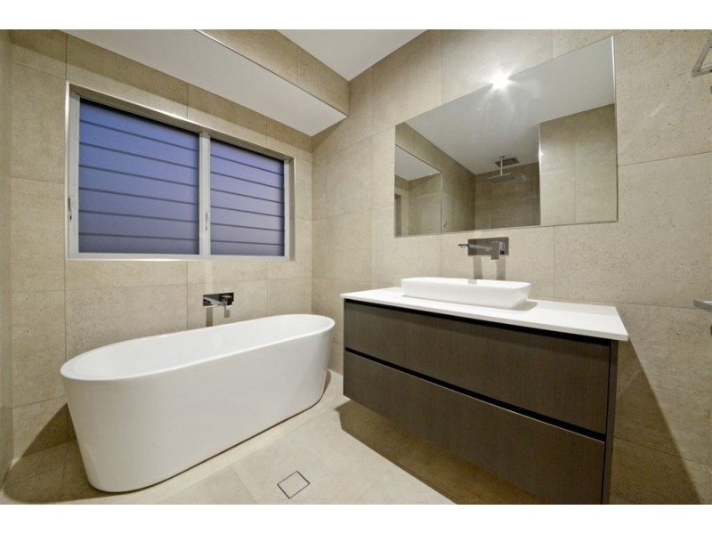 27 Stanley Drive, Cannon Valley QLD 4800