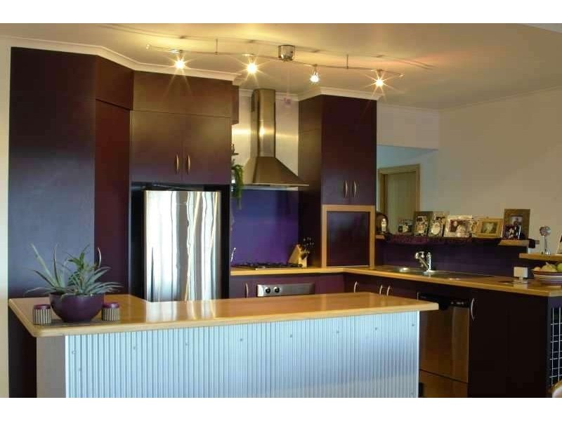 6 Daydream Court, Cannonvale QLD 4802