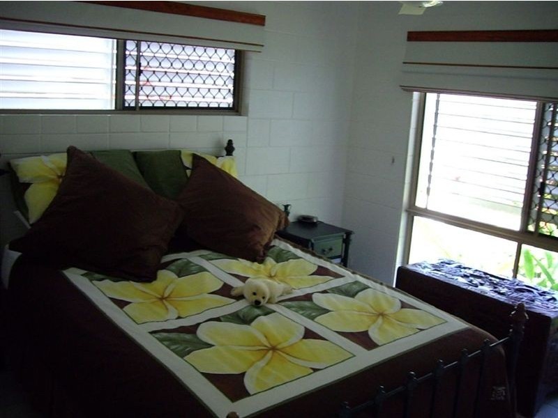 2/5 Lotus Lane, Bowen QLD 4805