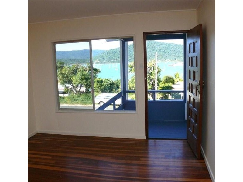 2 Hillcrest Avenue, Airlie Beach QLD 4802