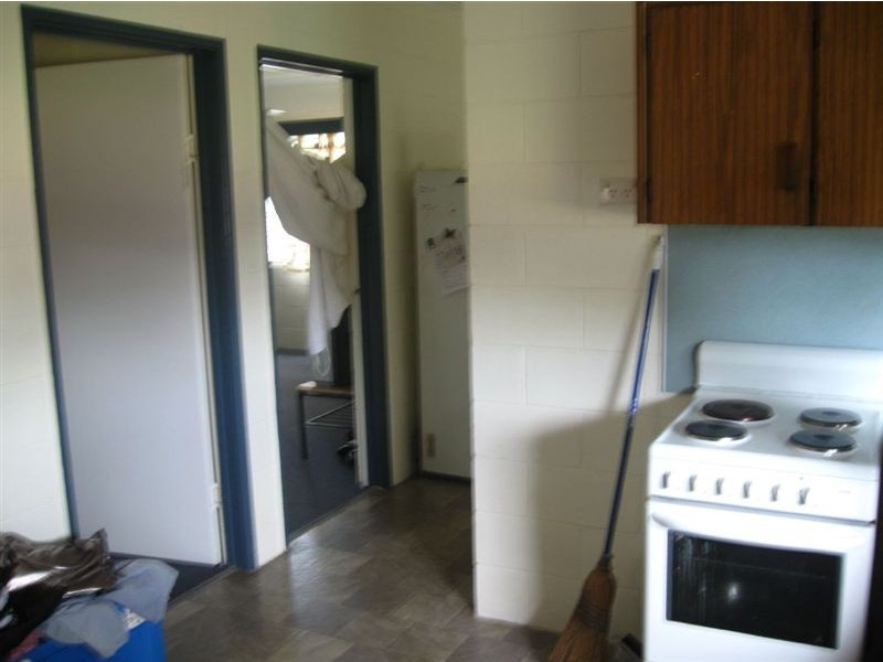 3/57 Poole Street, Bowen QLD 4805