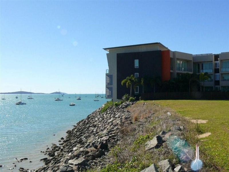 4/4 Peninsula Apartments, Shingley Drive, Airlie Beach QLD 4802