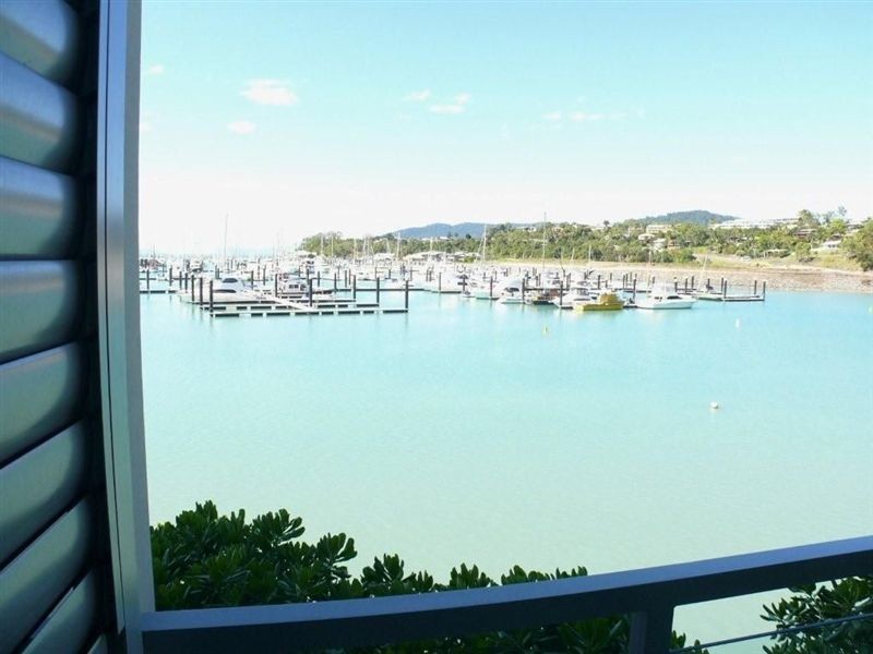 4/4 Peninsula Apartments, Shingley Drive, Airlie Beach QLD 4802