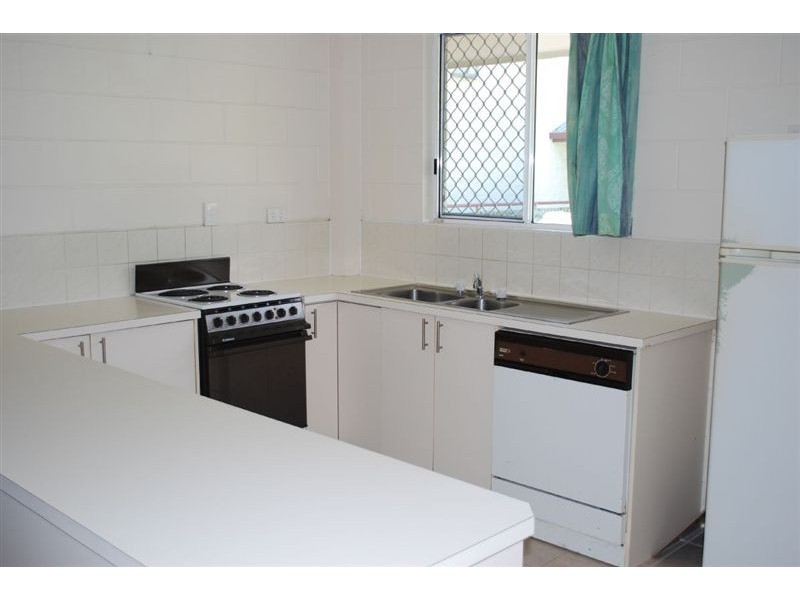 10/14 Island Drive, Cannonvale QLD 4802