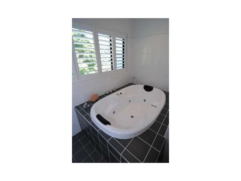 14 Stonehaven Court, Airlie Beach QLD 4802