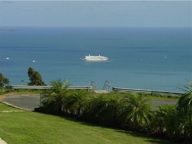 188 “Chesapeake”  Mandalay Road, Airlie Beach QLD 4802