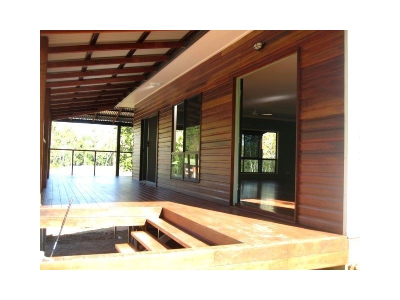 41 eshelby drive, Cannonvale QLD 4802