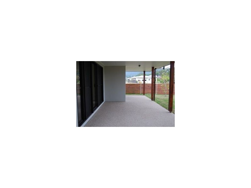 9 Waite Creek Court, Cannonvale QLD 4802
