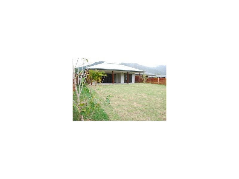 9 Waite Creek Court, Cannonvale QLD 4802
