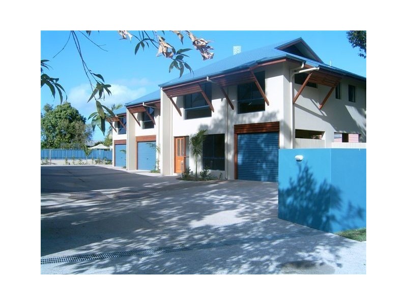 2/16 Marathon, Proserpine QLD 4800