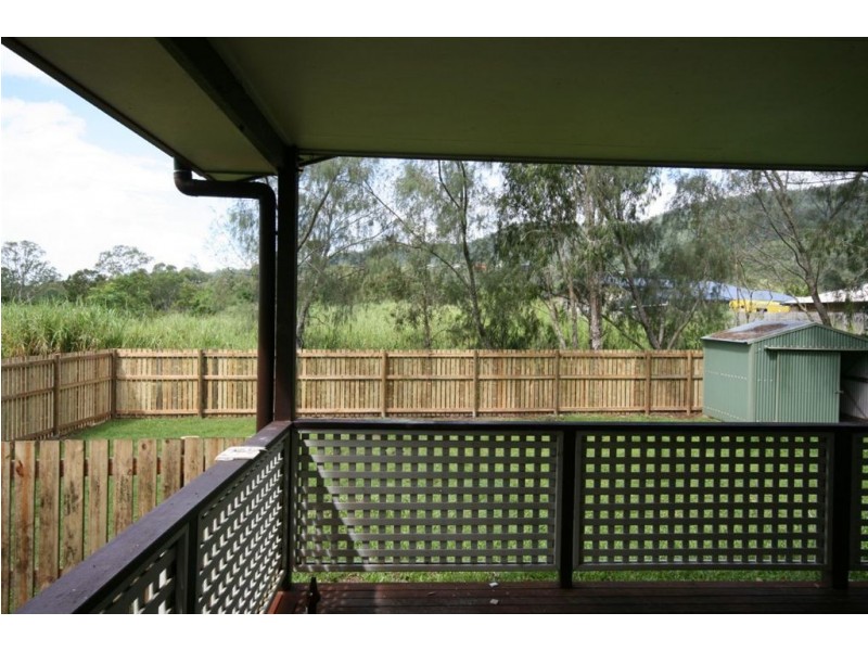 5 Grace Avenue, Cannonvale QLD 4802