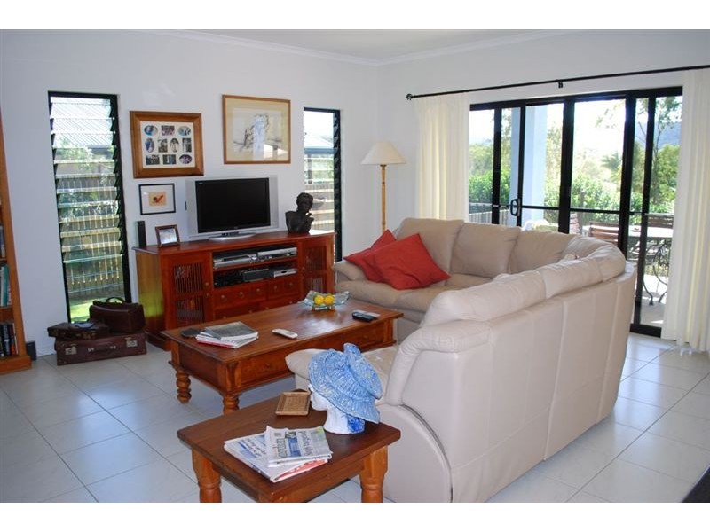 21 Armada Crescent, Jubilee Pocket QLD 4802