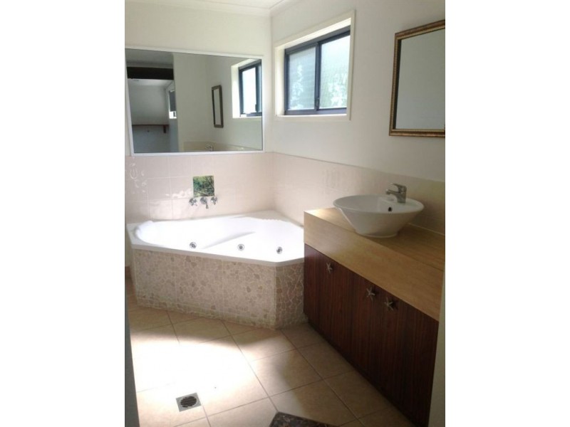 2 Moonlight Drive, Jubilee Pocket QLD 4802