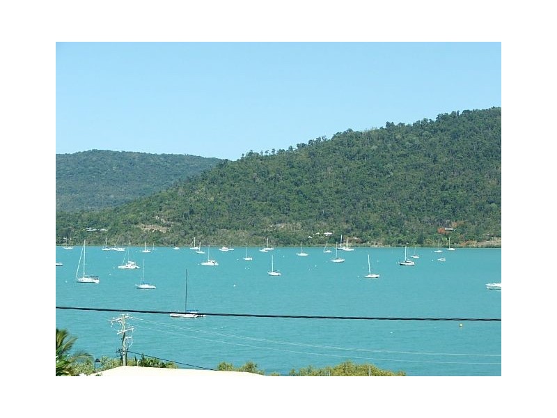 8 Hillcrest Avenue, Airlie Beach QLD 4802