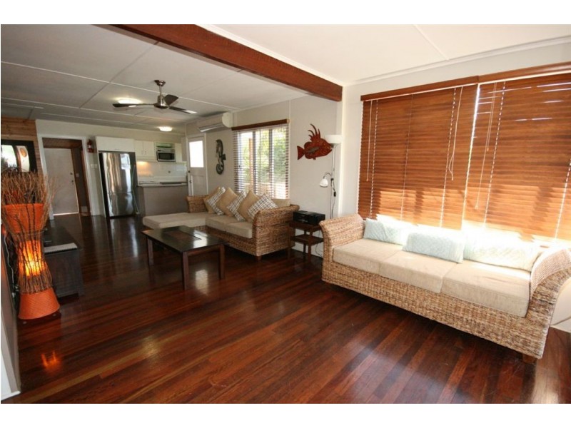 8 Hillcrest Avenue, Airlie Beach QLD 4802