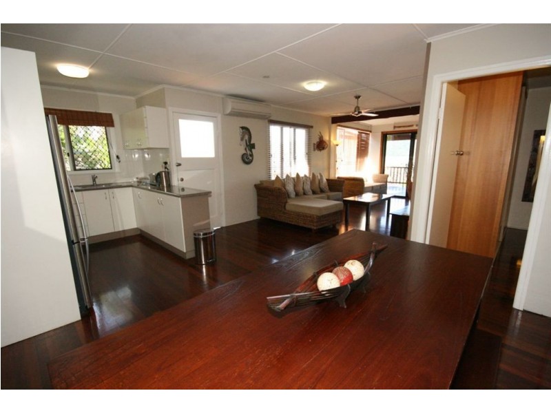 8 Hillcrest Avenue, Airlie Beach QLD 4802