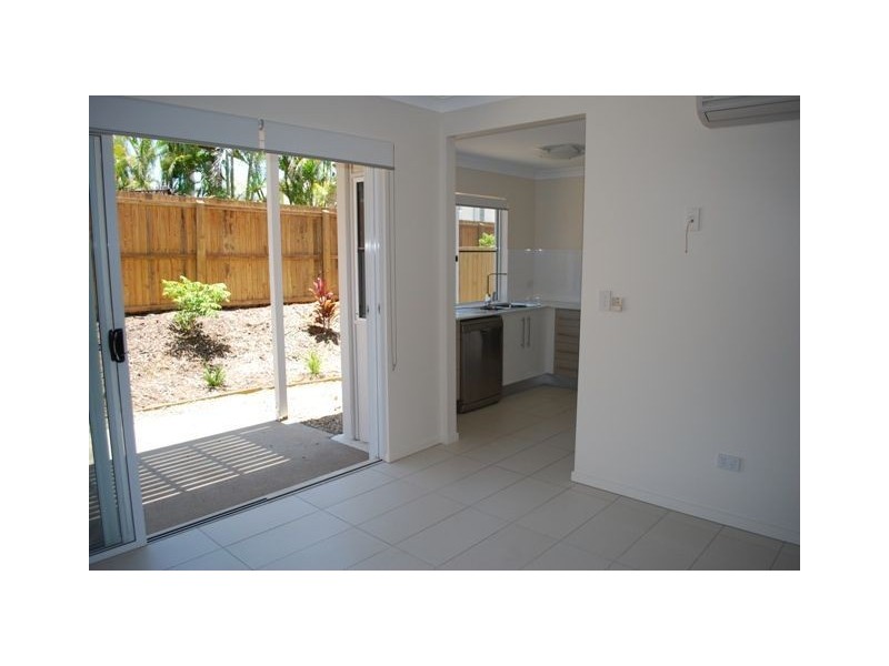 64/65 Manooka Drive, Cannonvale QLD 4802