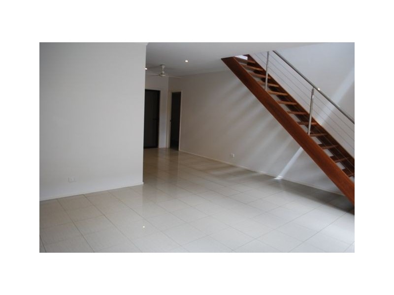 9/5 Erromango Drive, Jubilee Pocket QLD 4802