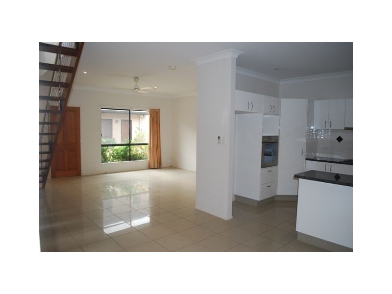 9/5 Erromango Drive, Jubilee Pocket QLD 4802