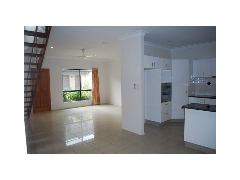 9/5 Erromango Drive, Jubilee Pocket QLD 4802