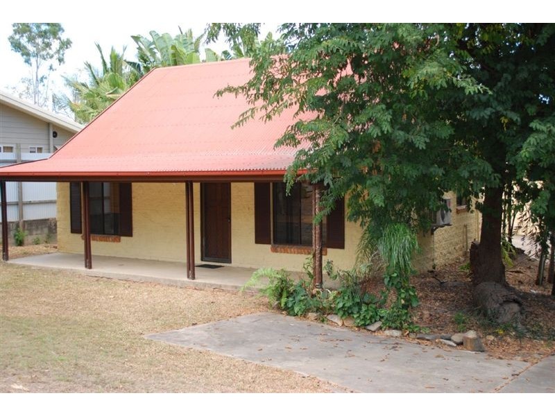 1/10 Iluka Street, Cannonvale QLD 4802