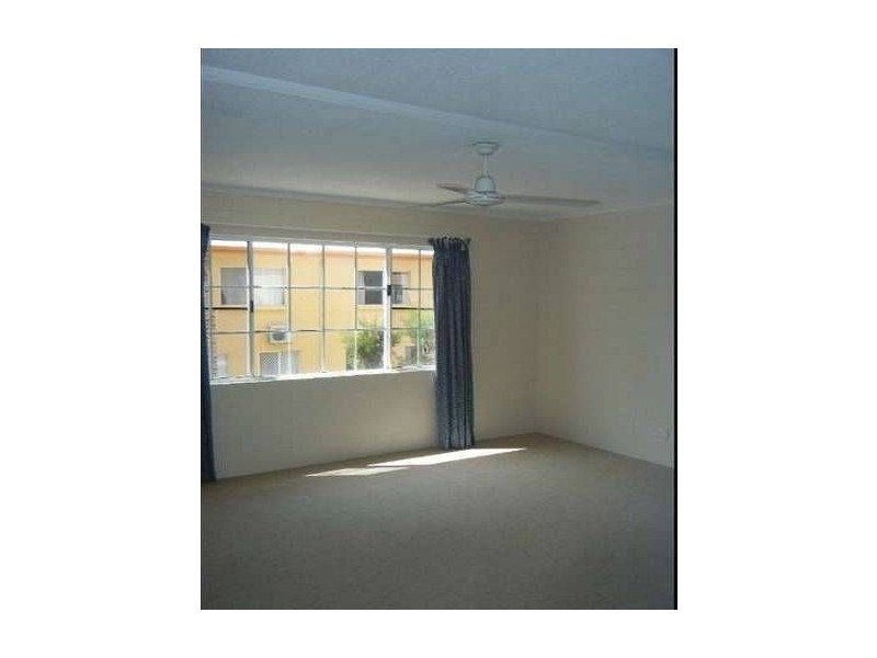 13/3 Eshelby Drive, Cannonvale QLD 4802