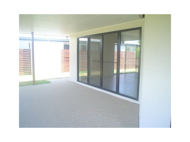 7 Waite Creek Court, Cannonvale QLD 4802
