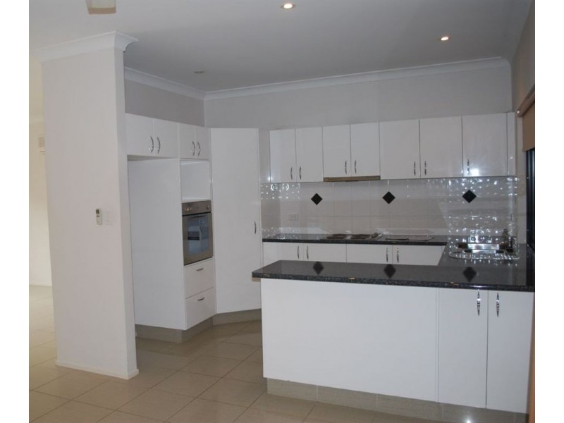 11/5 Erromango Drive, Jubilee Pocket QLD 4802