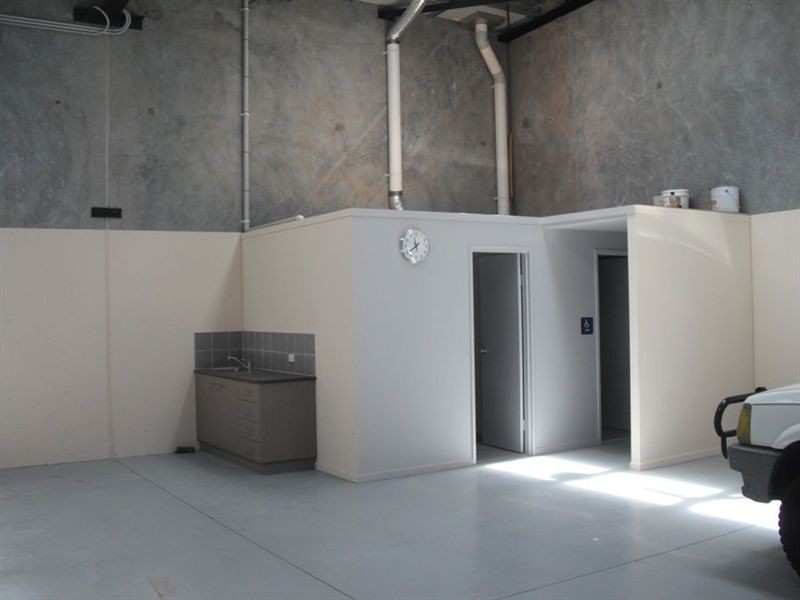 4/8 Myerlasky Drive, Cannonvale QLD 4802