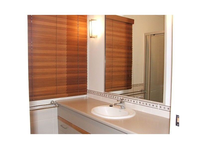 1/1 Wills Court, Cannonvale QLD 4802