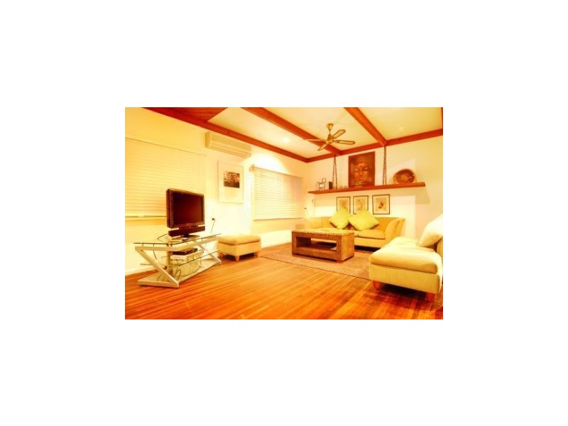 6 Broadwater Avenue, Airlie Beach QLD 4802