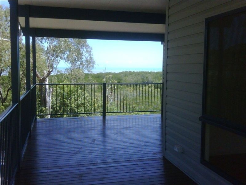 25A Macarthur Drive, Cannonvale QLD 4802