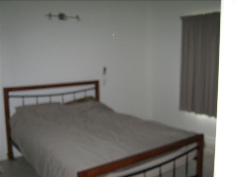 2/13 Ryben Court, Cannonvale QLD 4802