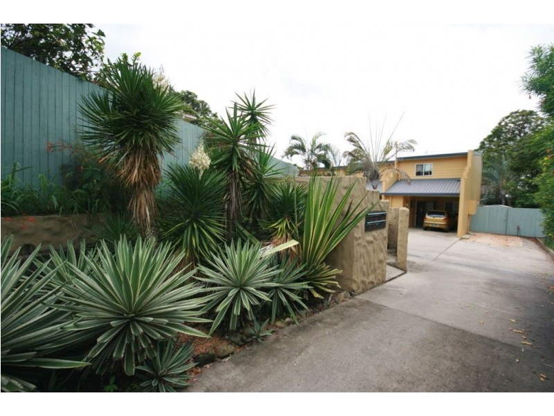 3/1 Pleasant Drive, Cannonvale QLD 4802