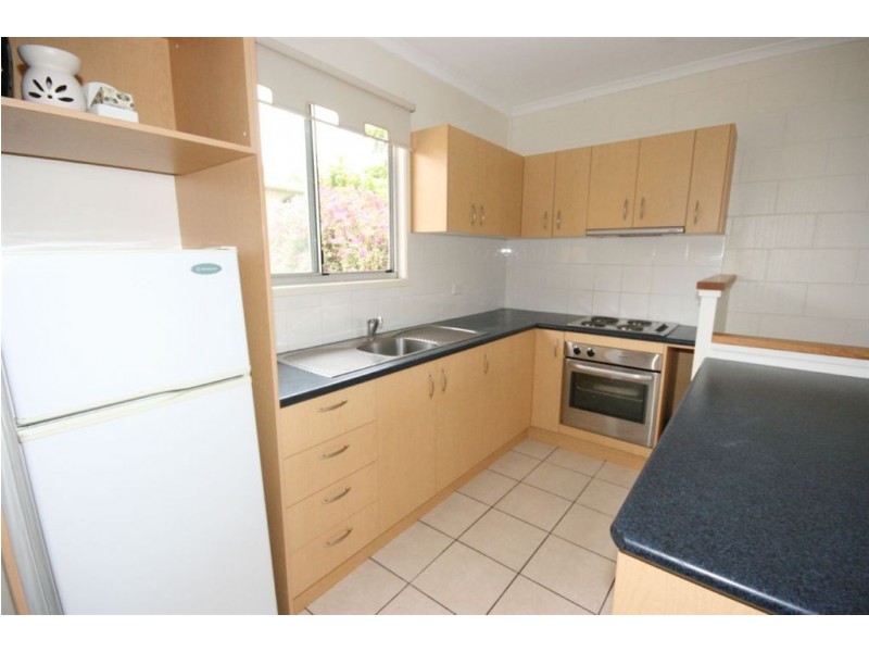 3/1 Pleasant Drive, Cannonvale QLD 4802