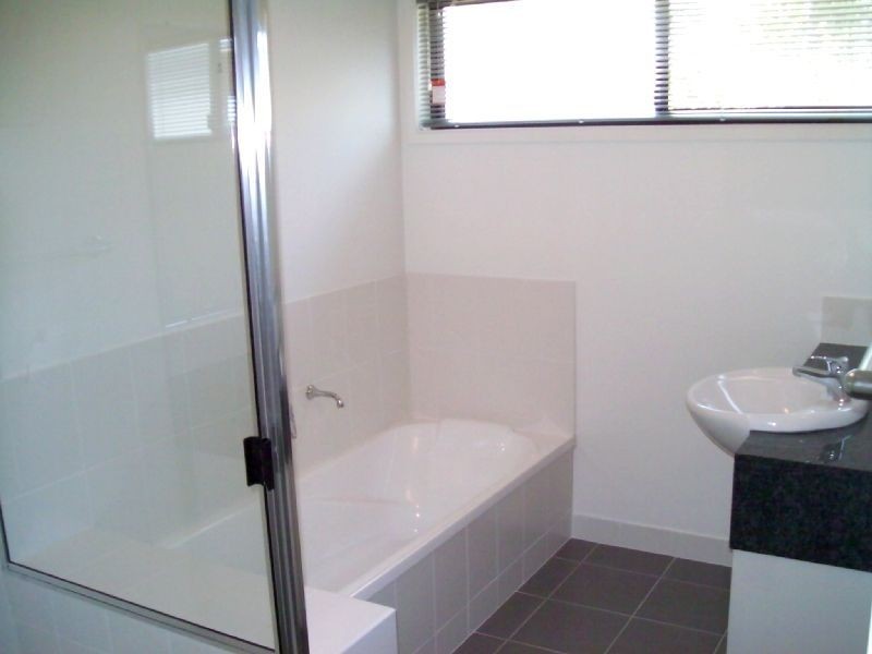 8a Curlew Court, Jubilee Pocket QLD 4802