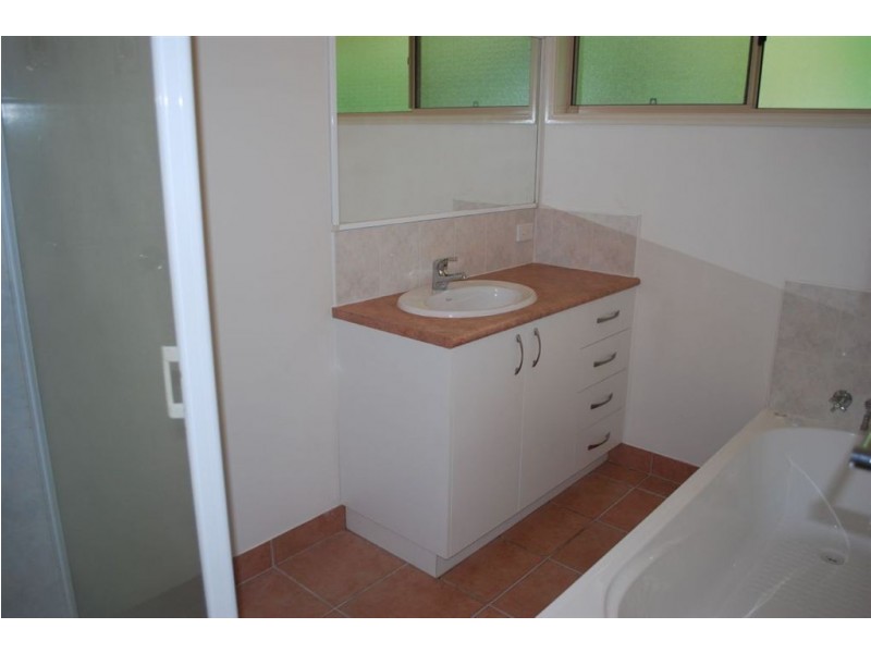 5 South Molle Blv, Cannonvale QLD 4802