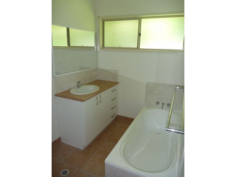 5 South Molle Blv, Cannonvale QLD 4802