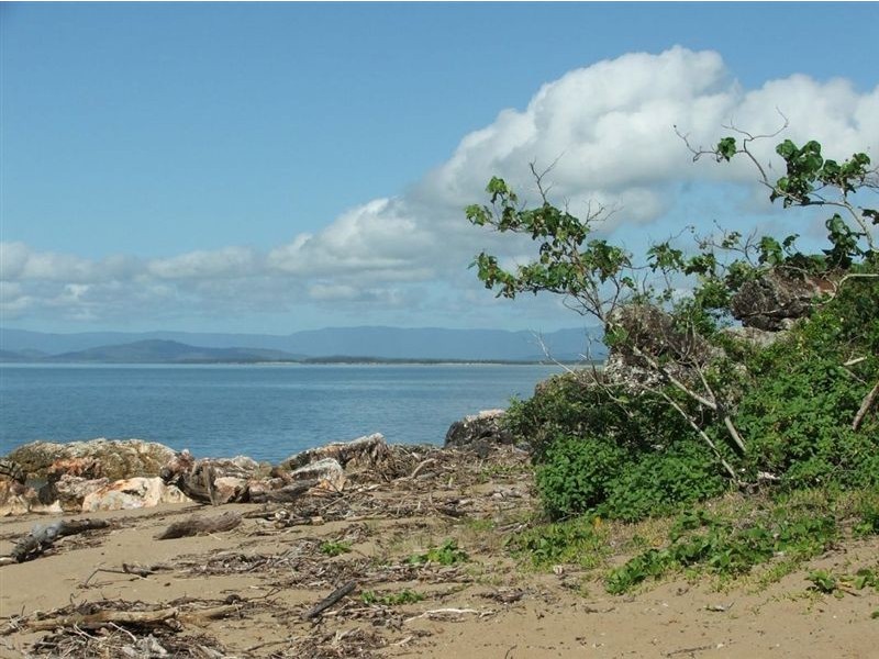 69 Allan Road, Conway Beach QLD 4800